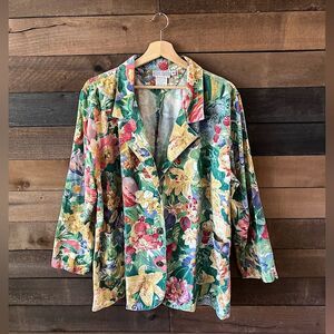Vintage Floral & Berries Gotcha Covered Lightweight Blazer Jacket Front Pockets
